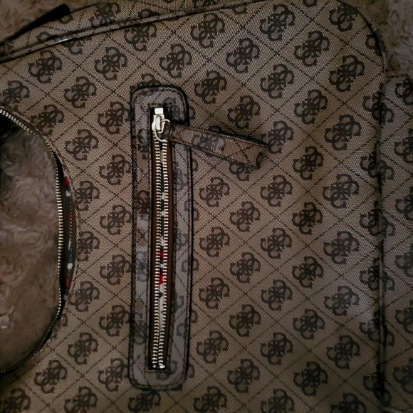 Guess Handbags - Guess medium size purse #retro